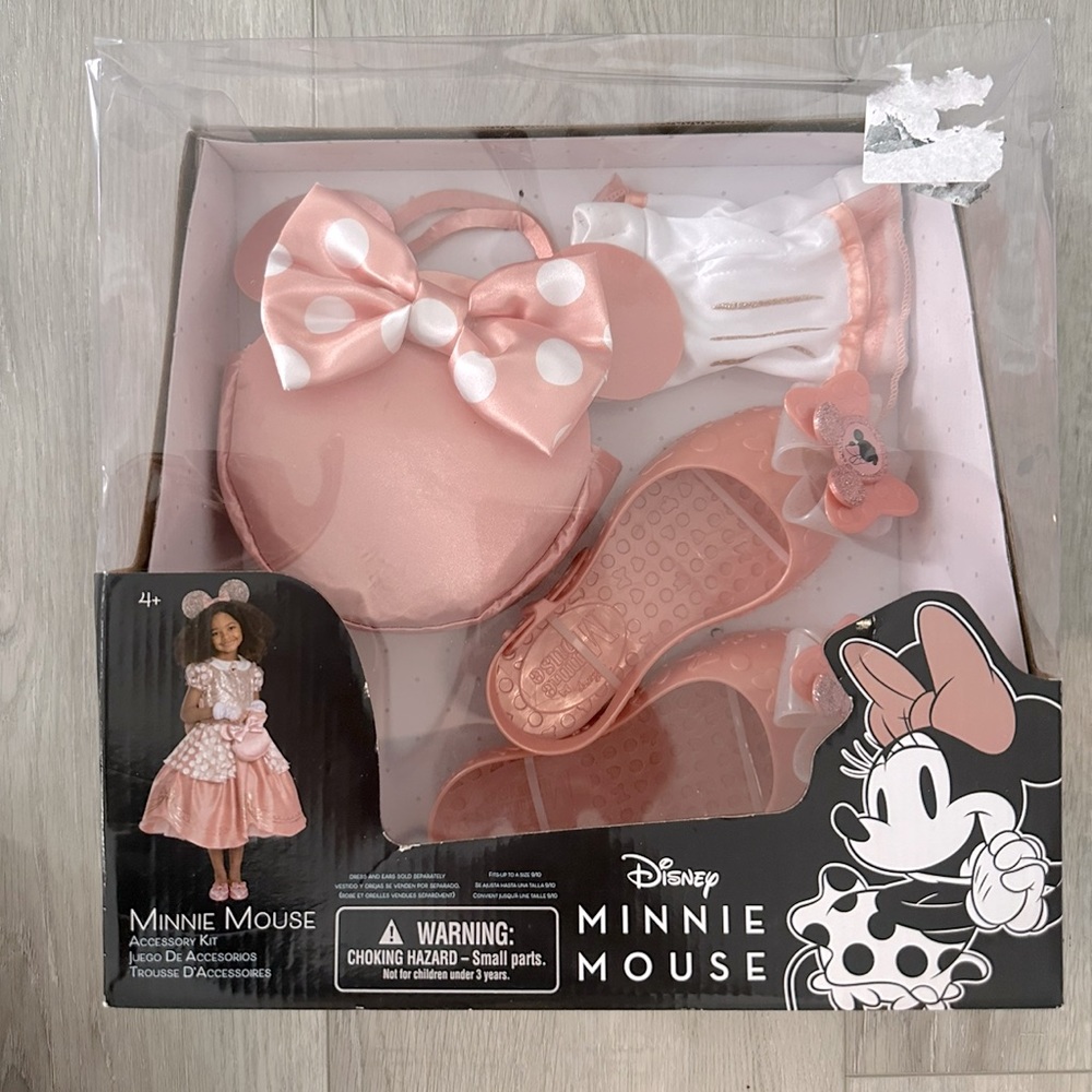 Disney Minnie Mouse costume accessories
